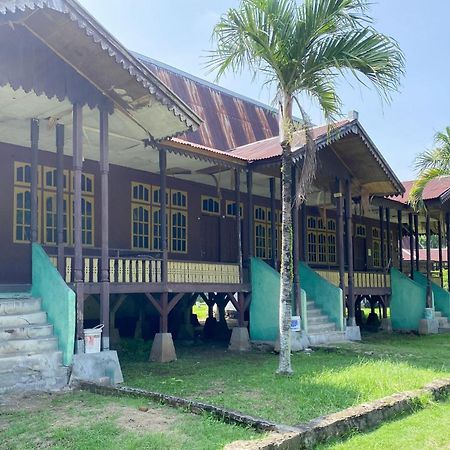 Hotel Pantai Panjang Bengkulu Redpartner Экстерьер фото