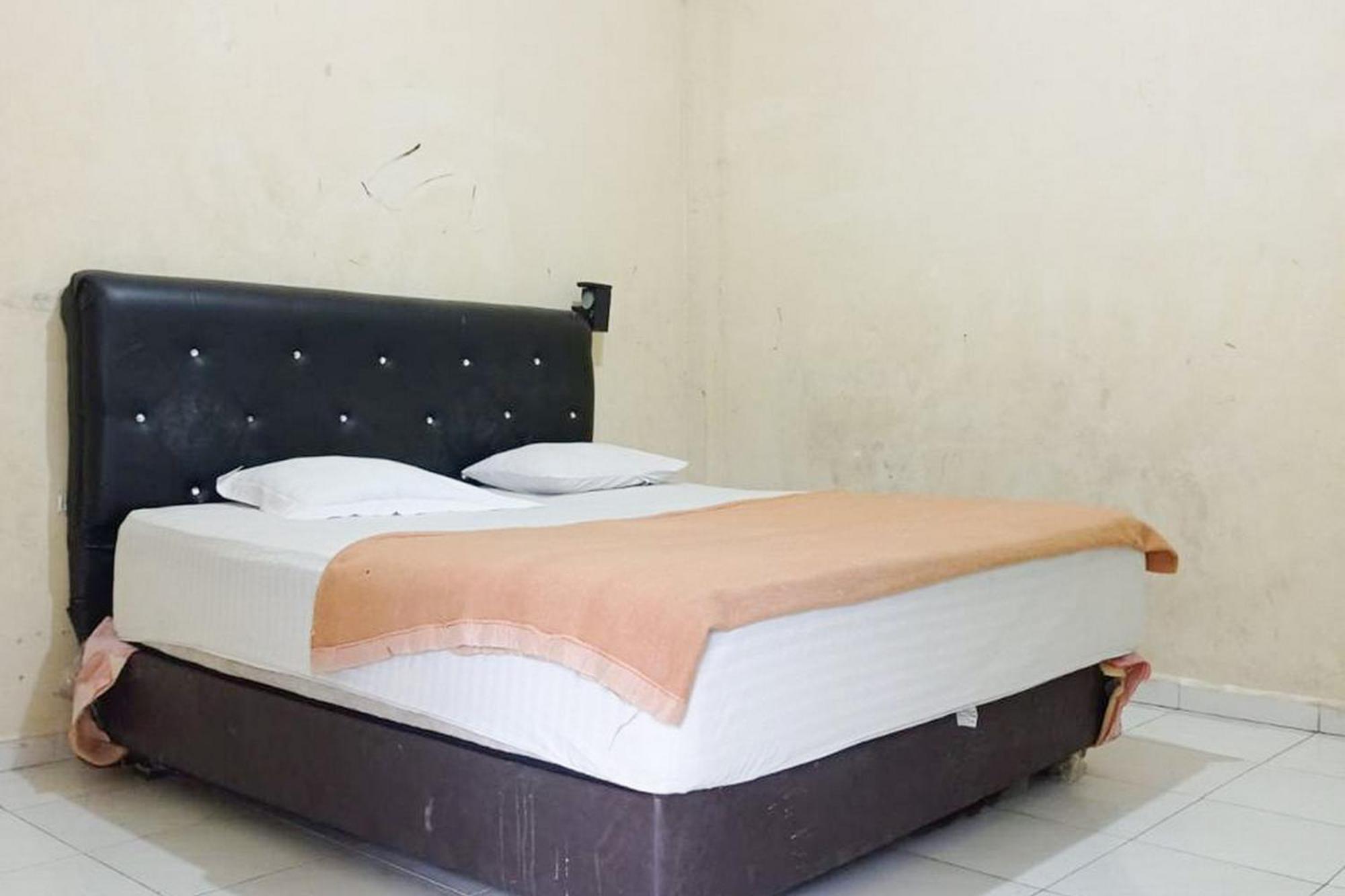 Hotel Pantai Panjang Bengkulu Redpartner Экстерьер фото