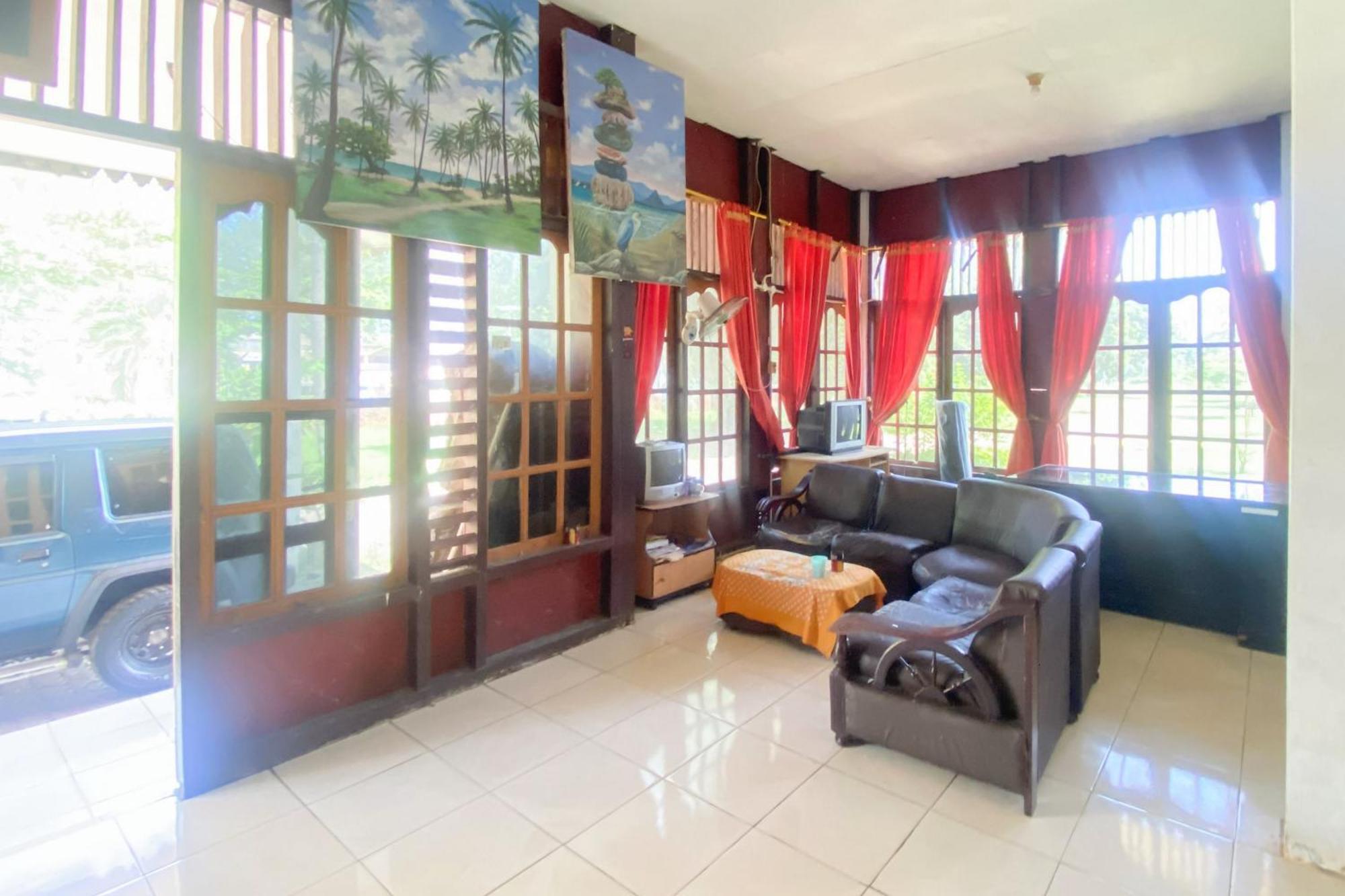 Hotel Pantai Panjang Bengkulu Redpartner Экстерьер фото